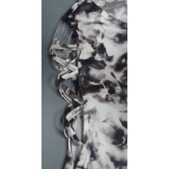 Jennifer Lopez Black Gray Print Shimmer Cold Shoulder Blouse Women Size Small - Picture 3 of 11